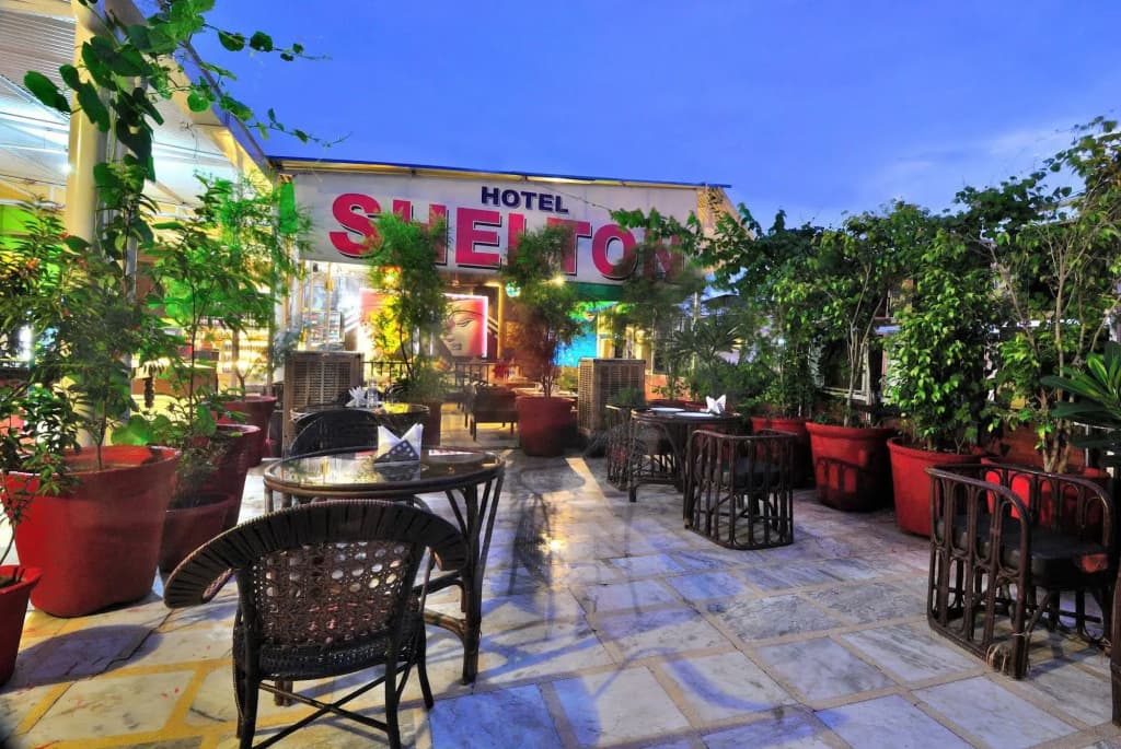 Hotel Shelton - photo 15