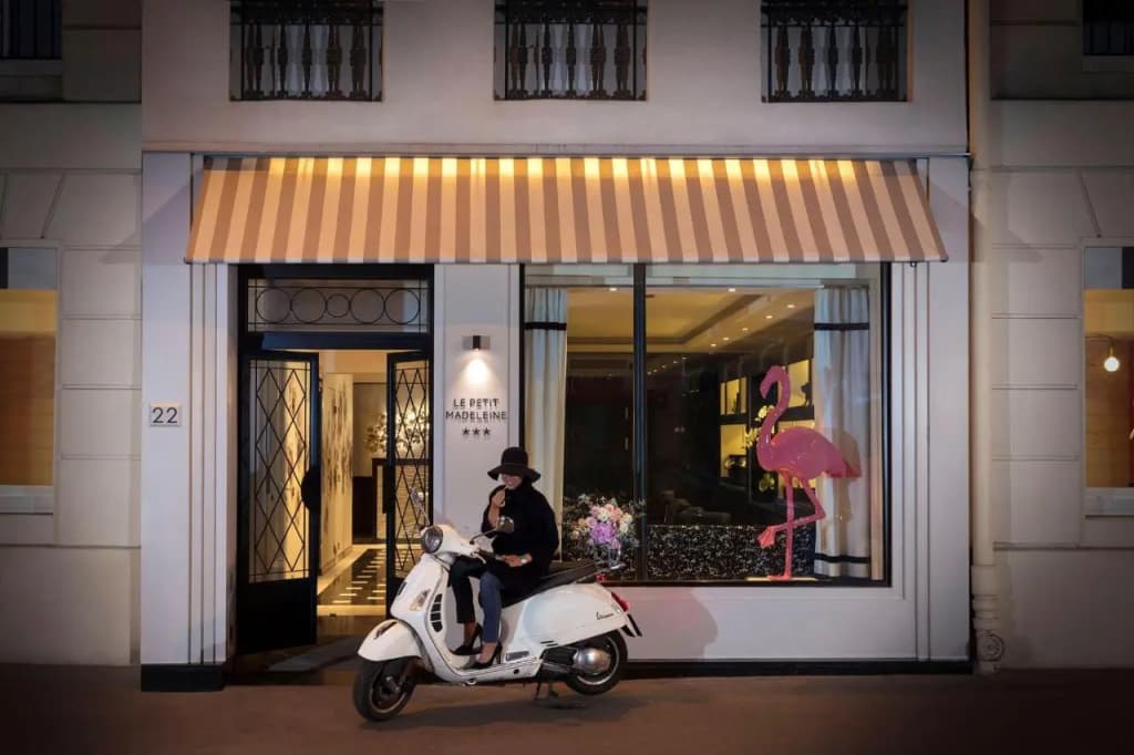 Le Petit Madeleine Hôtel - photo 16