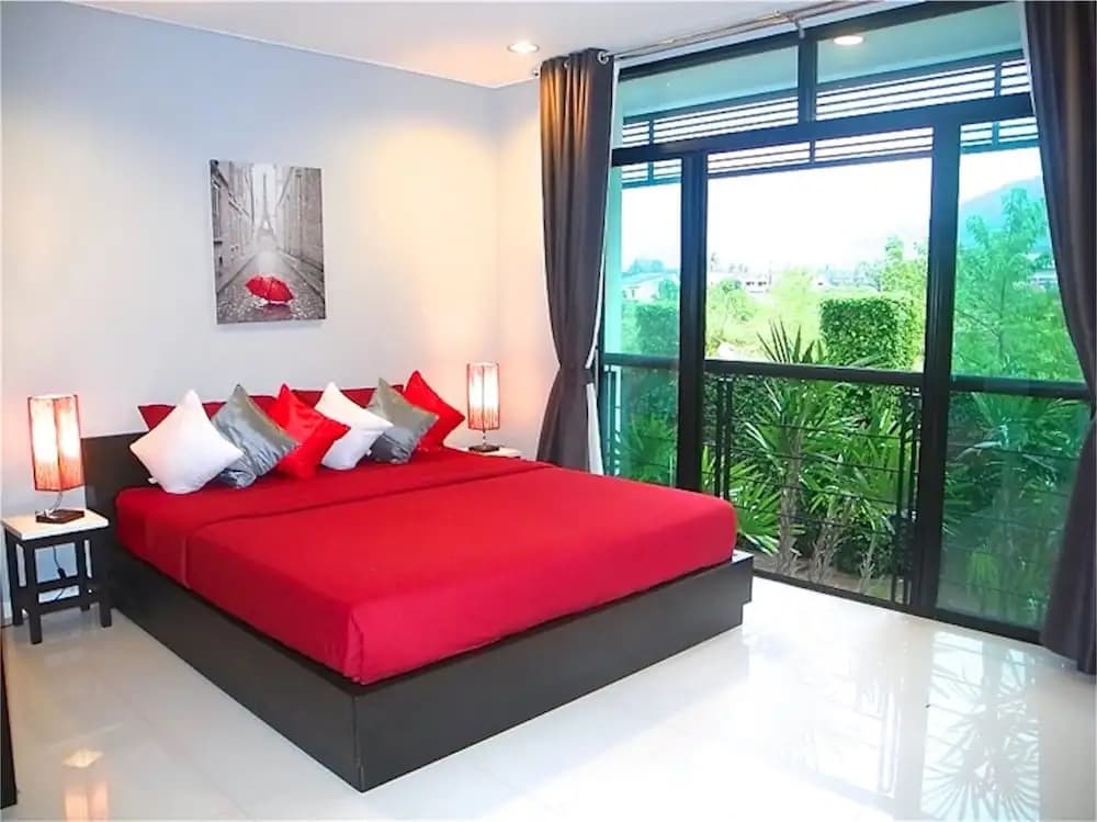 Kamala Regent 2 bedrooms Pool Access Apartment - photo 3