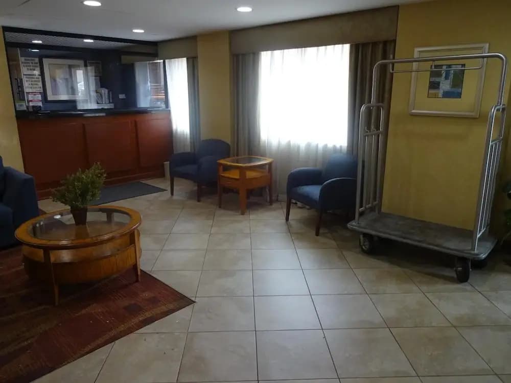 Sheridan Hotel - photo 9