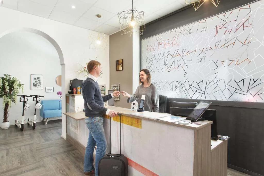 The Alcove Hotel - photo 38