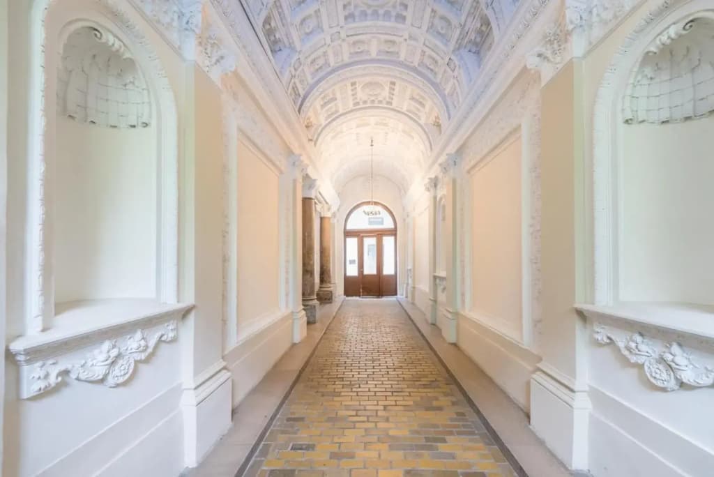 ANDRASSY 6 JACUZZI Suites - photo 10