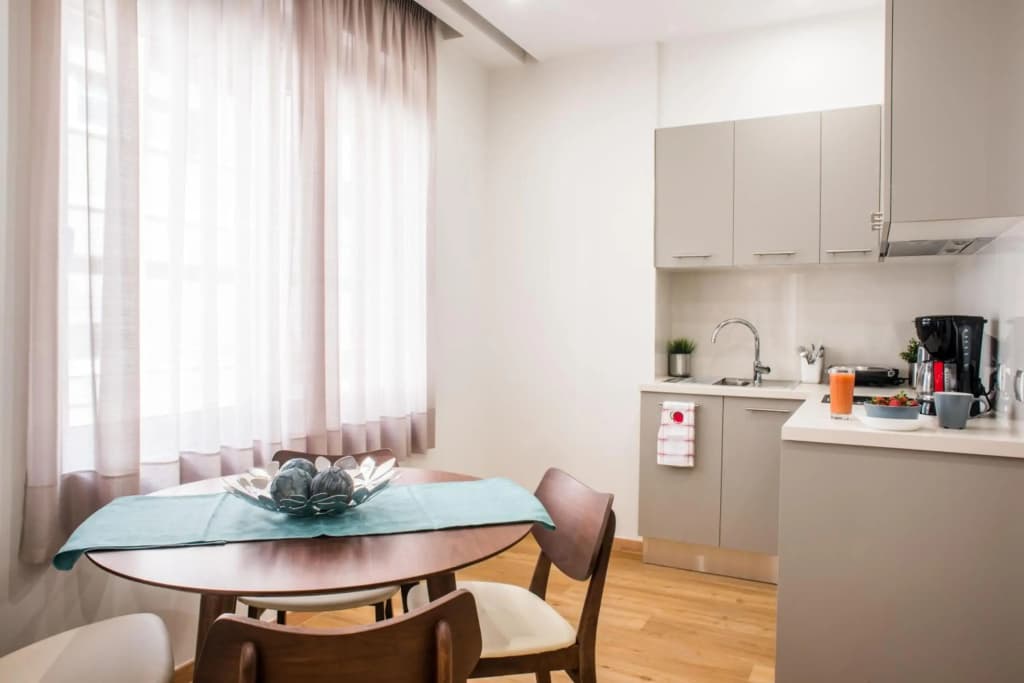A23 Sunny & Cosy suite with balcony near Parthenon - photo 13