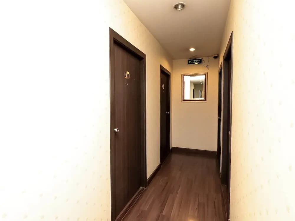 Nida Rooms Phrakhanong 984 Station - photo 12