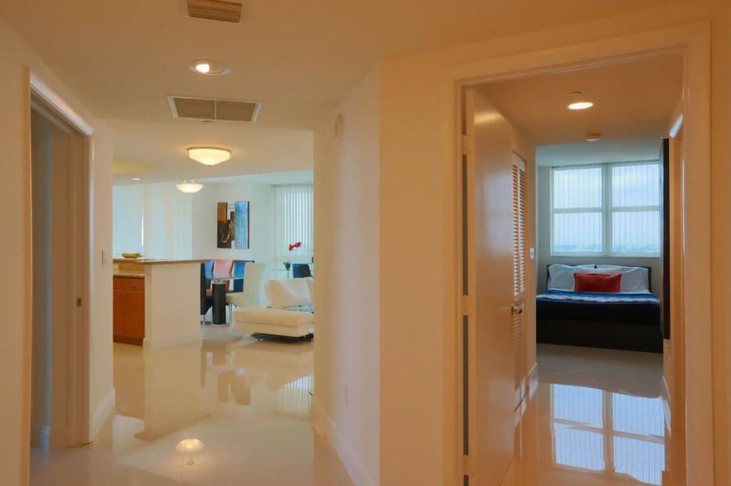 Pelican Residence at One Broadway - photo 10