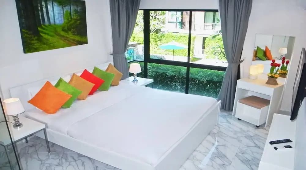 Title Rawai Apartment Pool View - photo 2
