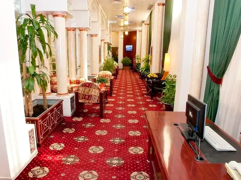 Marina Hotel by OYO - photo 9