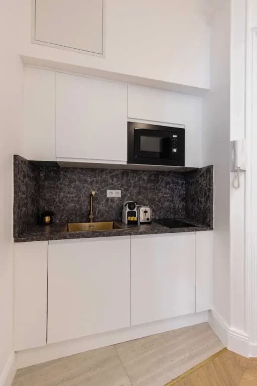 Charming Flat - 2bd/6p - Passy / Eiffel Tower - photo 11