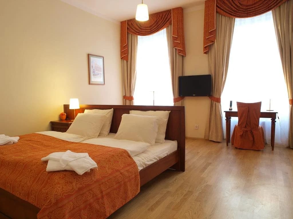 City Apartment - photo 11