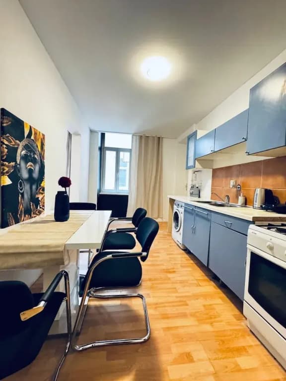 Bright 1BR Apartment Near Augarten - photo 16