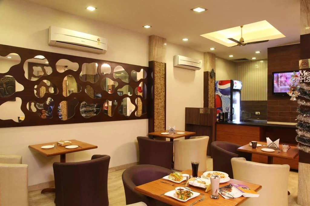 Rupam Hotel - photo 15