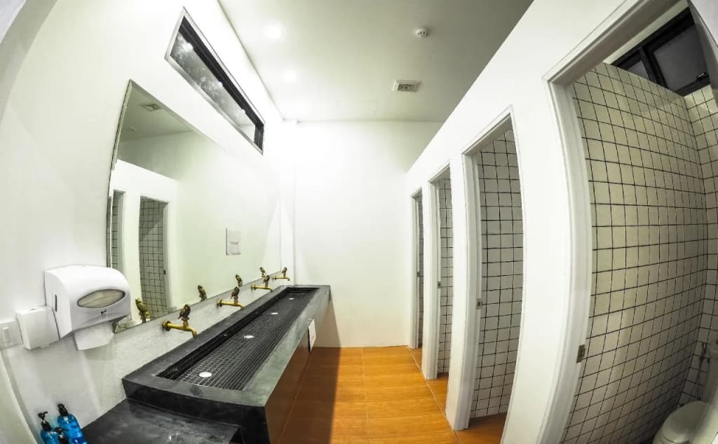 Book a Bed Poshtel - Hostel - photo 14