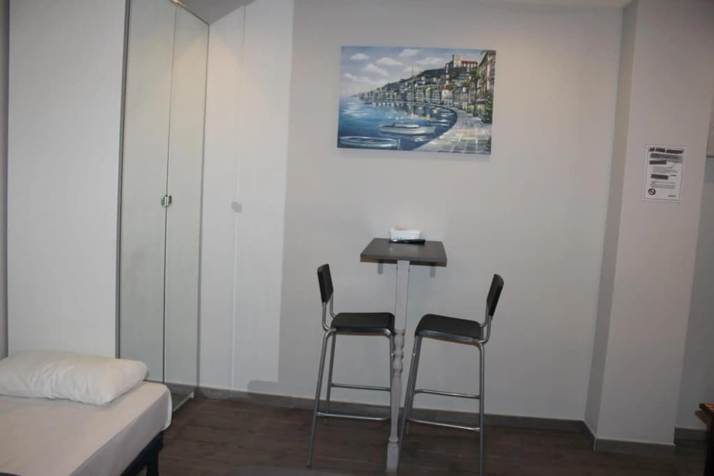 Bcn Condal Hostal - photo 4