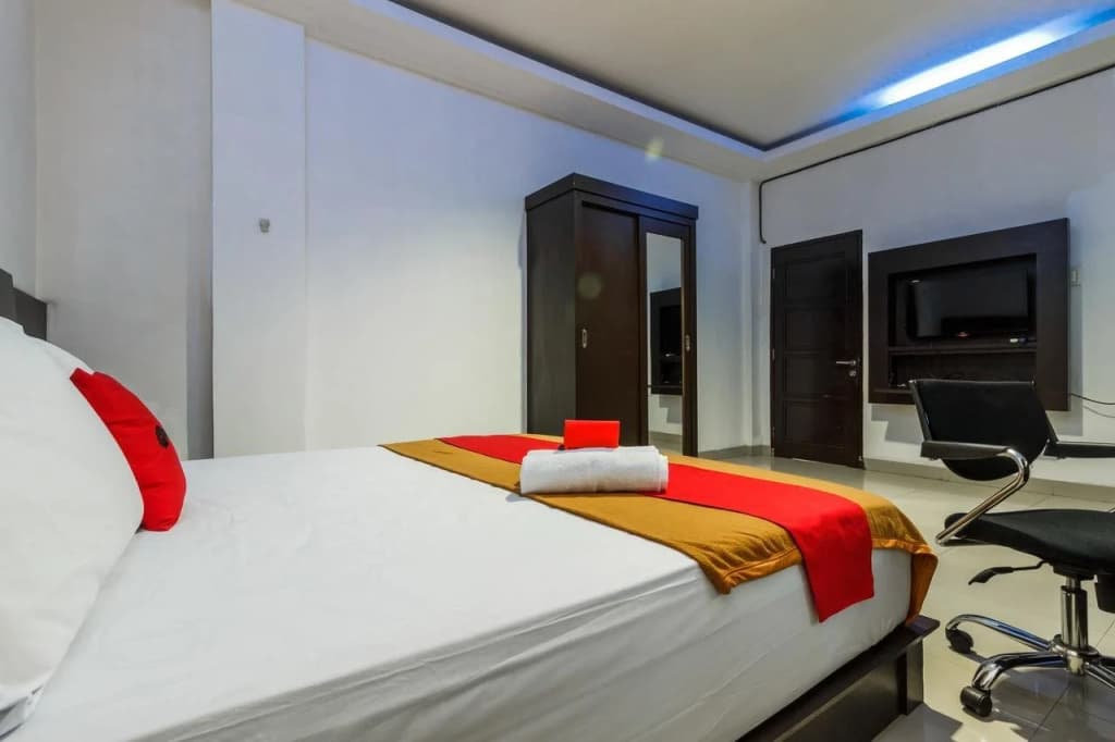 RedDoorz Premium @ Ampera Raya 2 - photo 3