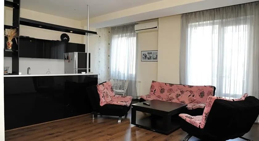 Flat Afaqidze - photo 4