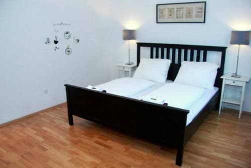 Livingston Apartment Studio - photo 5