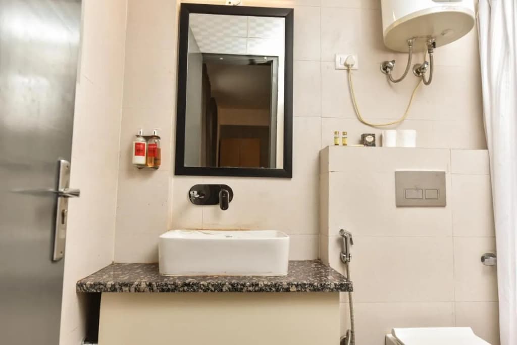 Hotel Royale Avenue - photo 20