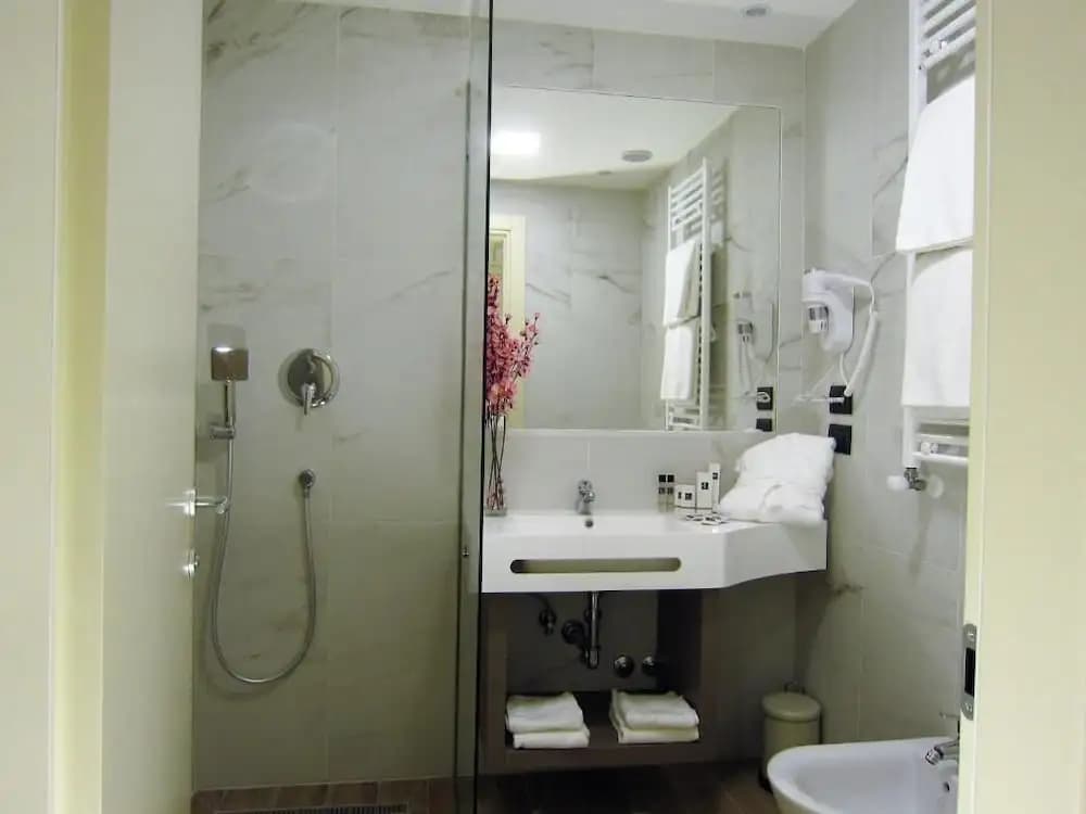 Jr Hotels Bocconi Milano - photo 20