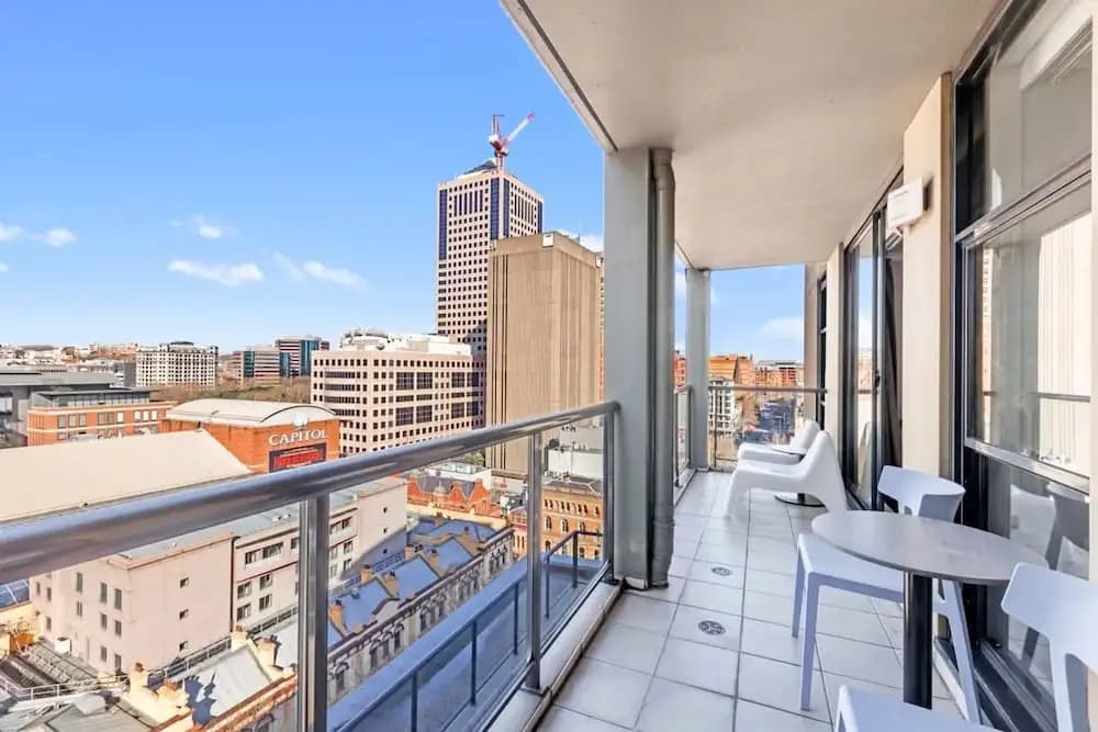 Metawise Sydney CBD Haymarket 2bed Apartment - photo 4