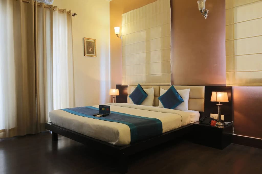 FabHotel Aashraye Nehru Place - photo 4