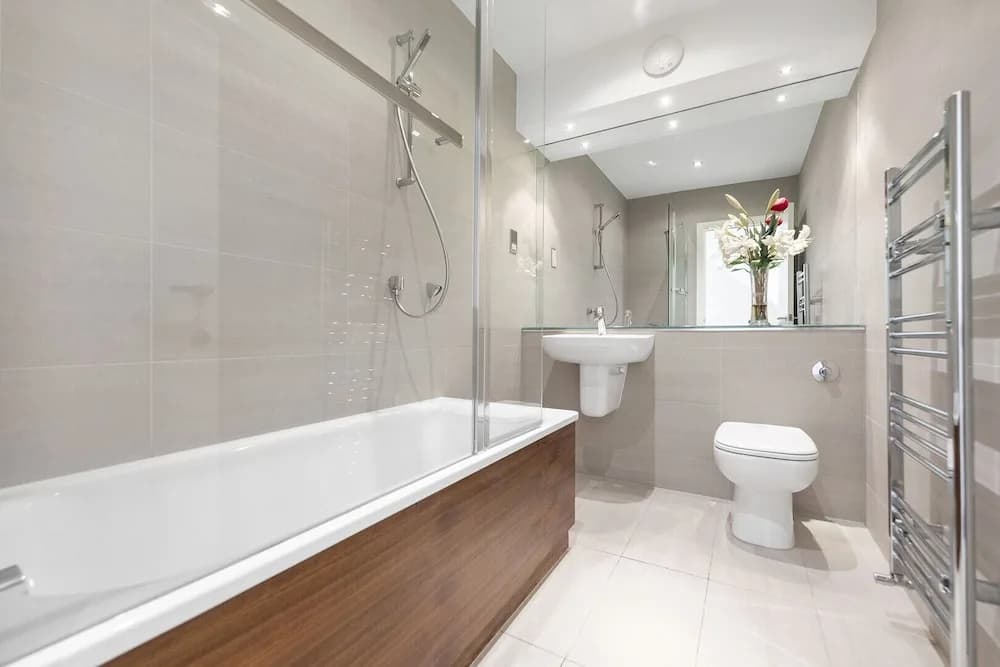 Modernist Whites - photo 6