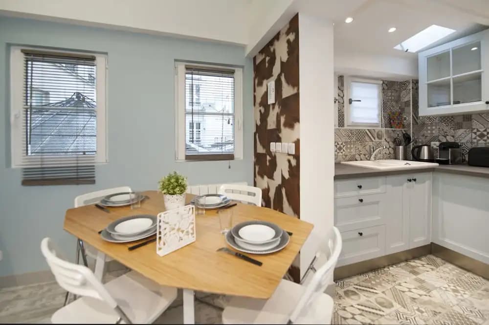 Pick A Flats Marais Meslay Apartment - photo 17