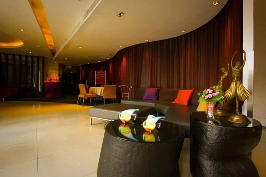 Veronica Residence - photo 2