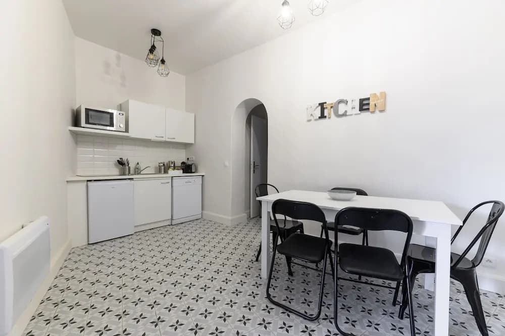 Daumier - New 2 Bdrs Flat near la Seine - photo 14