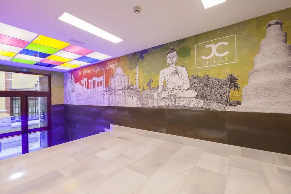 JC Rooms Jardines - photo 17