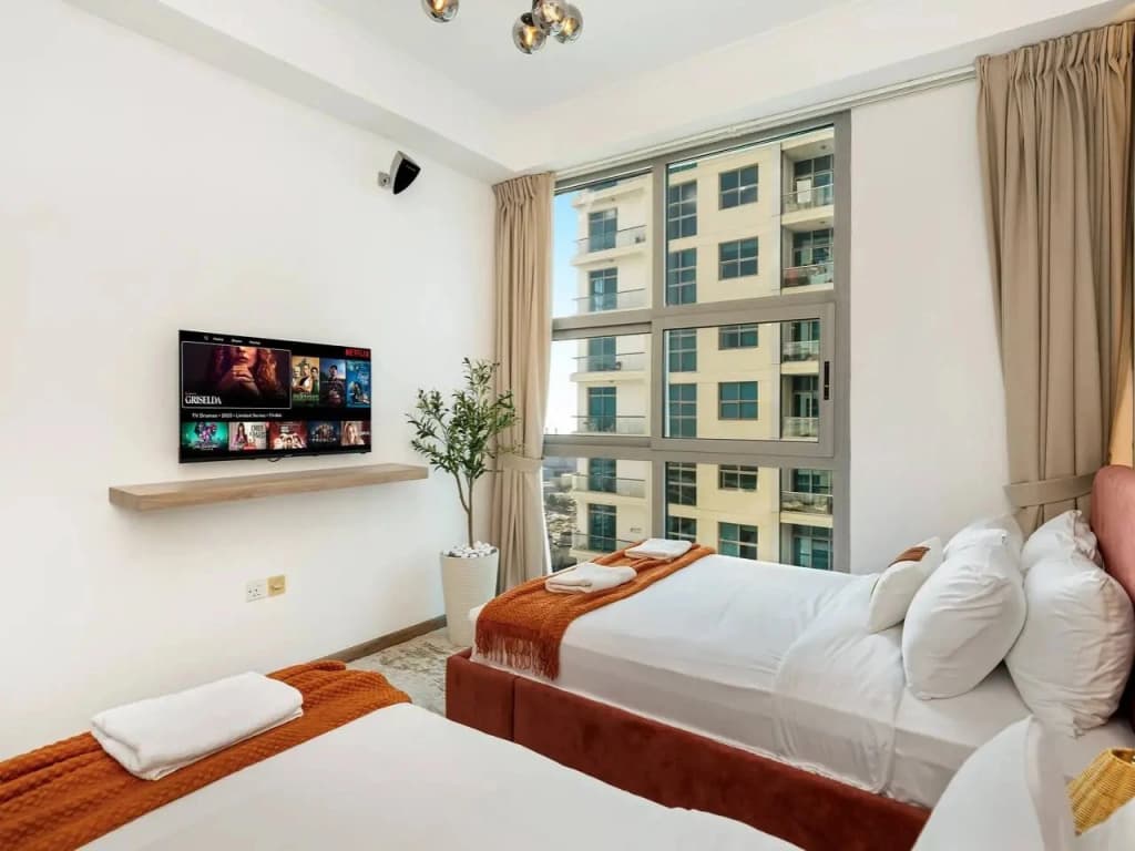 16th Floor Marina 1BR Sleeps 8 Near Beach Flat - photo 13