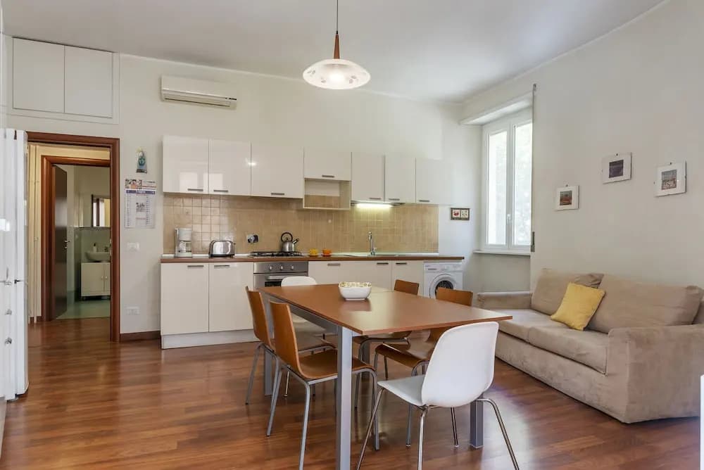 Piazza Re di Roma Apartment - photo 14