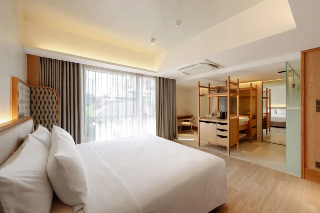 Ad Lib Hotel Bangkok - photo 6