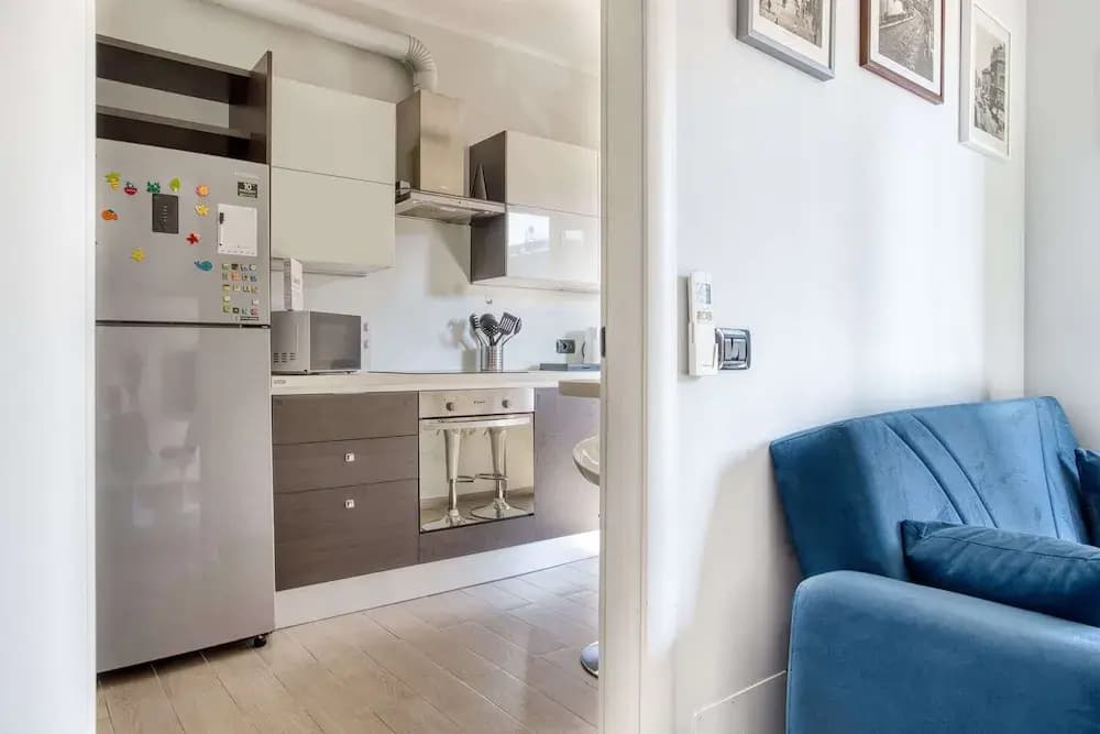 Delightful flat with balcony - photo 13