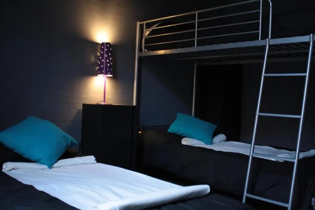 Bed & Art Barcelona - photo 2