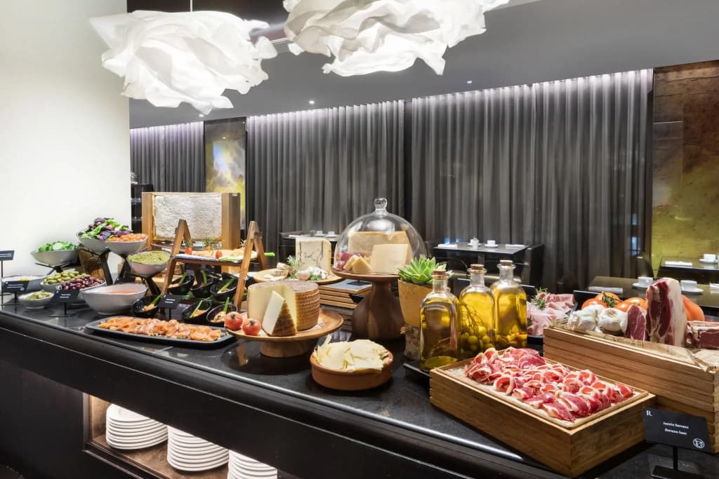 Renaissance Barcelona Hotel - photo 35