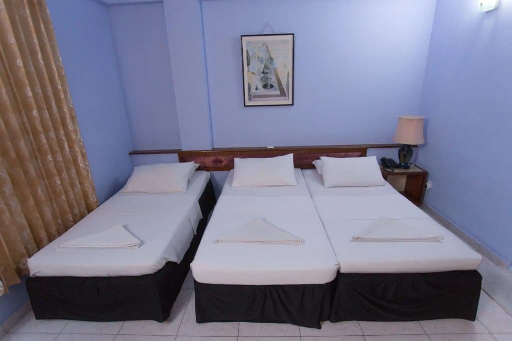 Off Day Inn Hotel - photo 11