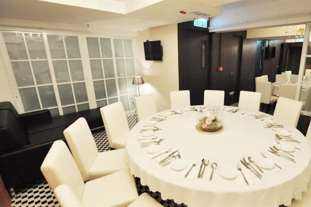 Bridal Tea House - Tai Kok Tsui Anchor Street - photo 12