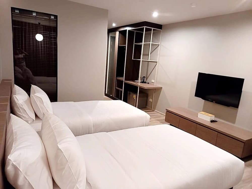 The Rise Suites Hotel Chiang Mai - photo 4