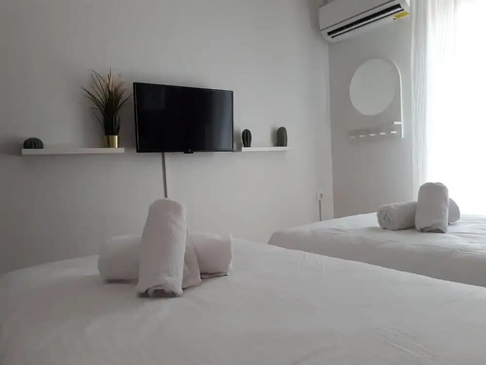 Suite 2 Bedrooms - main photo