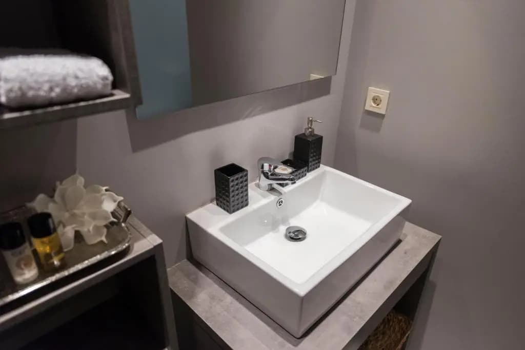 Wisdom Residence Luxury Apartments at Plaka - photo 9