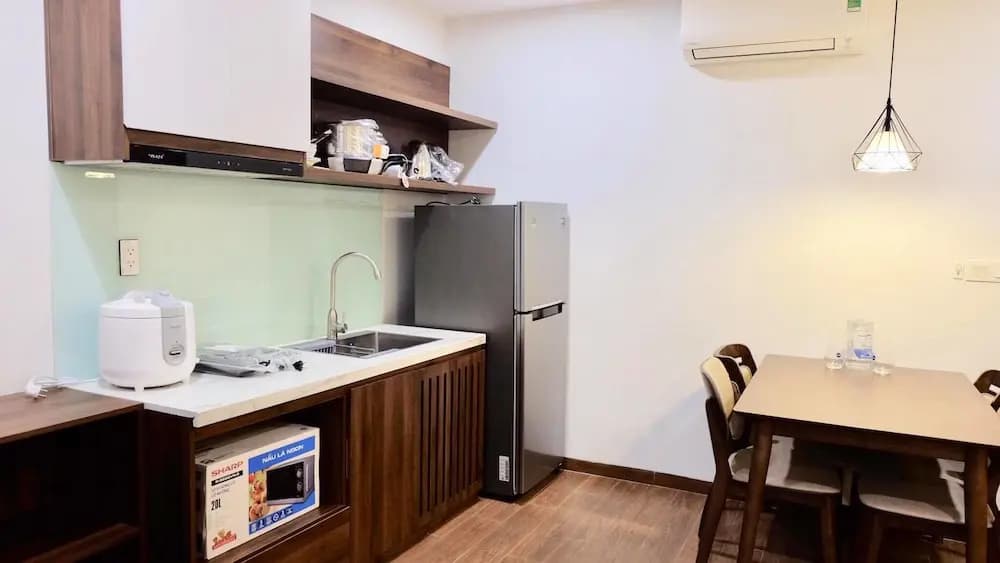 Davis House Apartment - photo 17