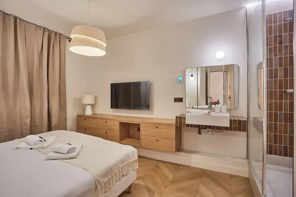 Amazing AC Apartment Center of Paris Le Marais - photo 9