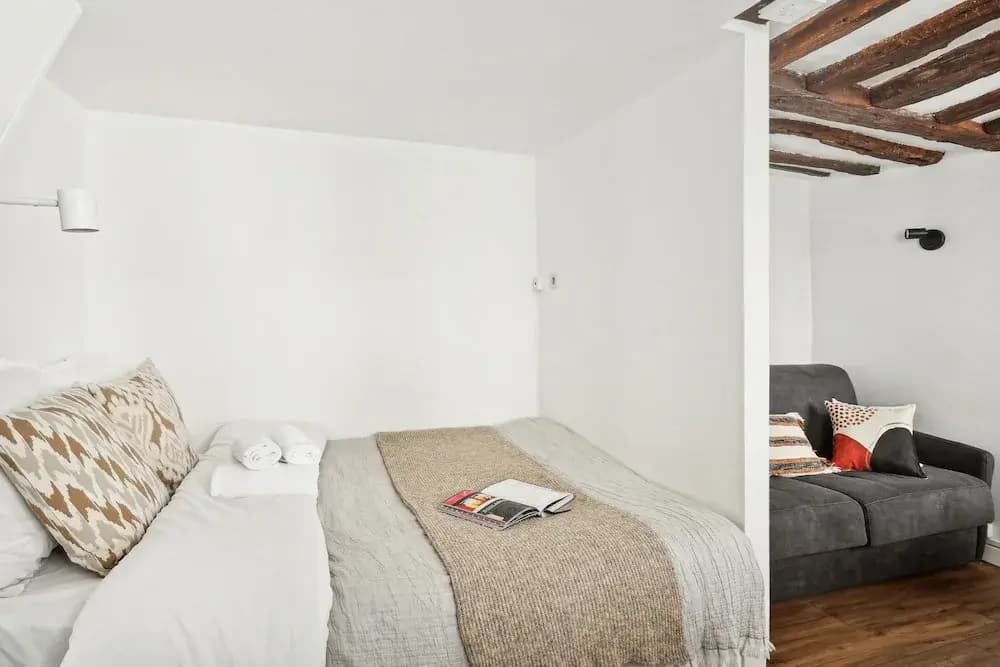 Cozy Getaway in Le Marais Heart of Paris - photo 2