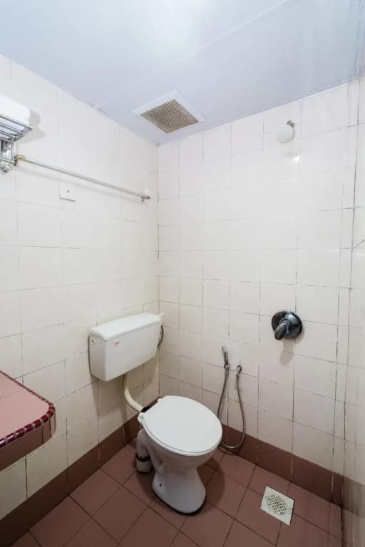 Dung Fang Hotel by OYO Rooms - photo 4