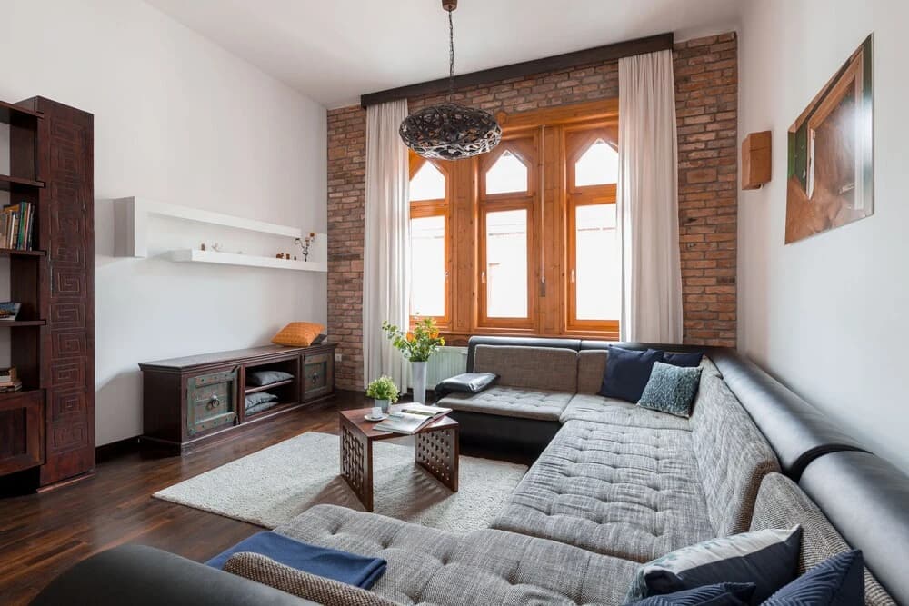 Supercentral Spacious Apartment - photo 5