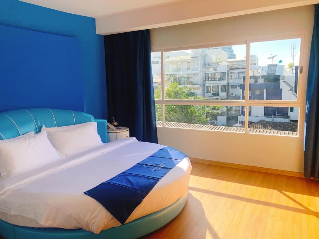 Sapphire Hotel Silom Bangkok - photo 14