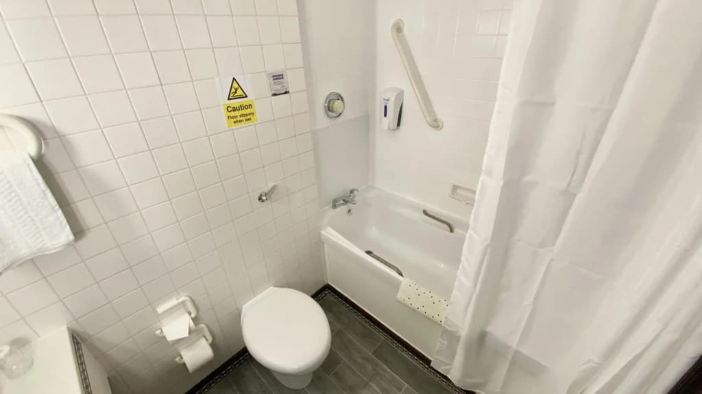 Prince Regent Hotel Excel London - photo 8