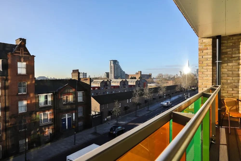 2 Bed 2 Bath flat close to underground - photo 13