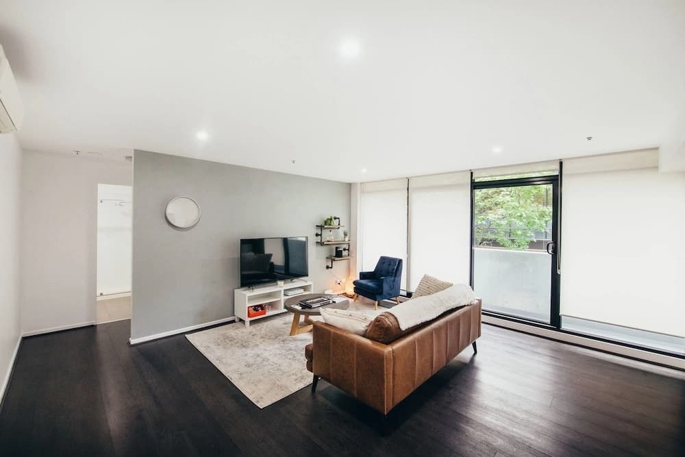 Rubi, 1BDR Melbourne Apartment - main photo