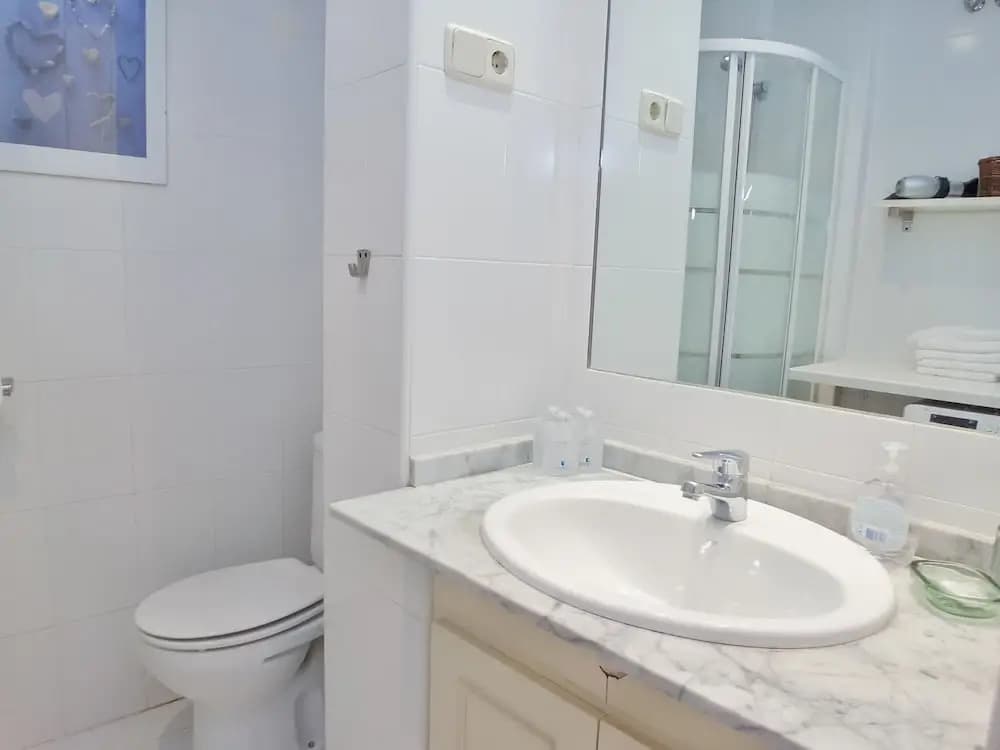 Dflat Escultor Madrid Apartments - photo 10